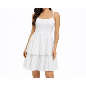 The Impeccable Pig Tiered Blouse Women's large White Floral Embroidered Eyelet